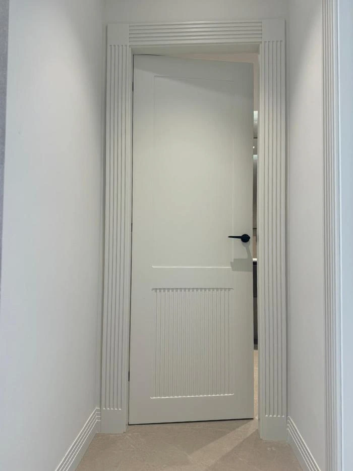 puerta madera interior fabriacion carpinteria Deka